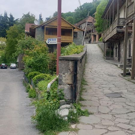 Petit Dilijan Bed & Breakfast Luaran gambar