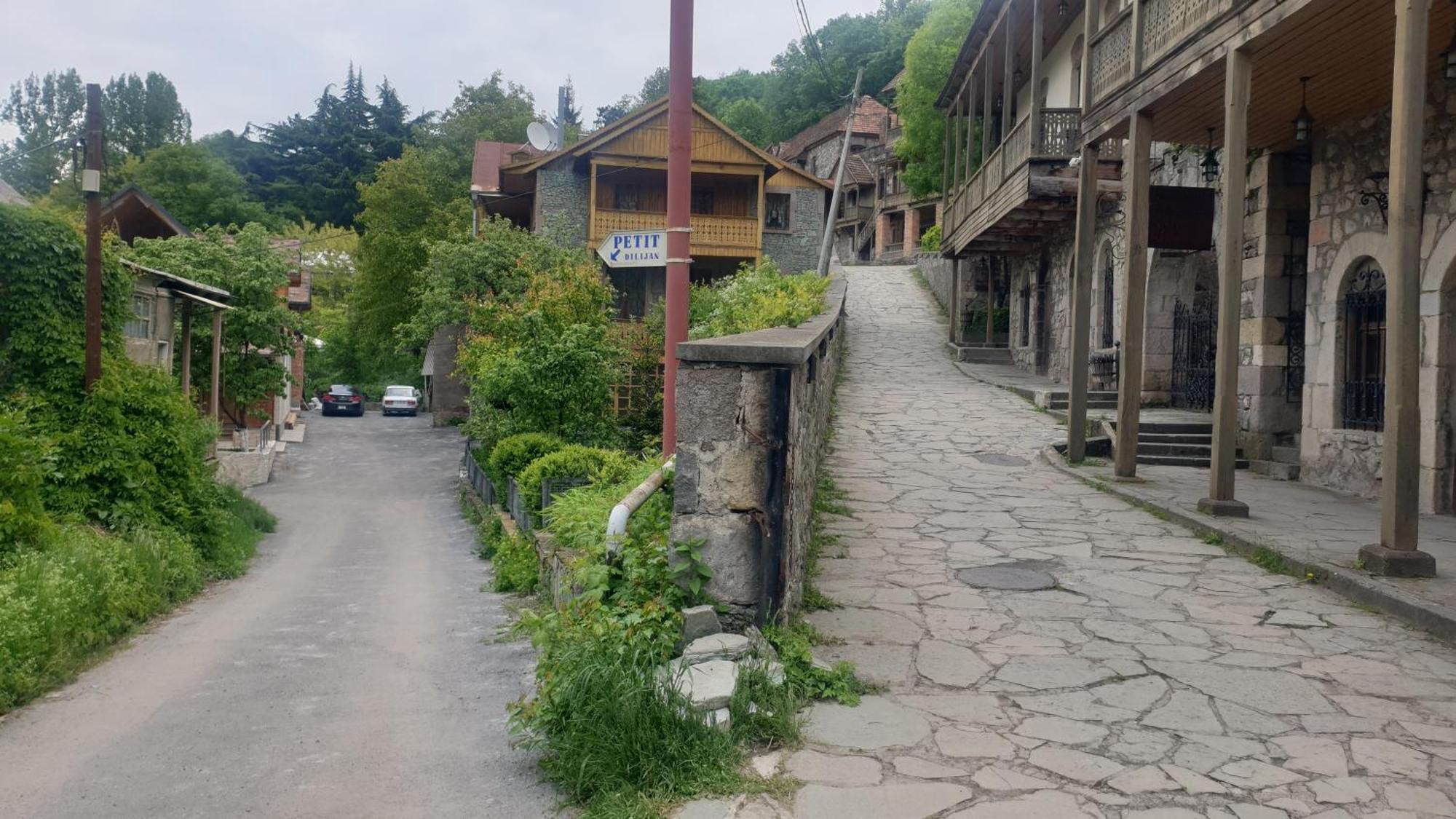 Petit Dilijan Bed & Breakfast Luaran gambar