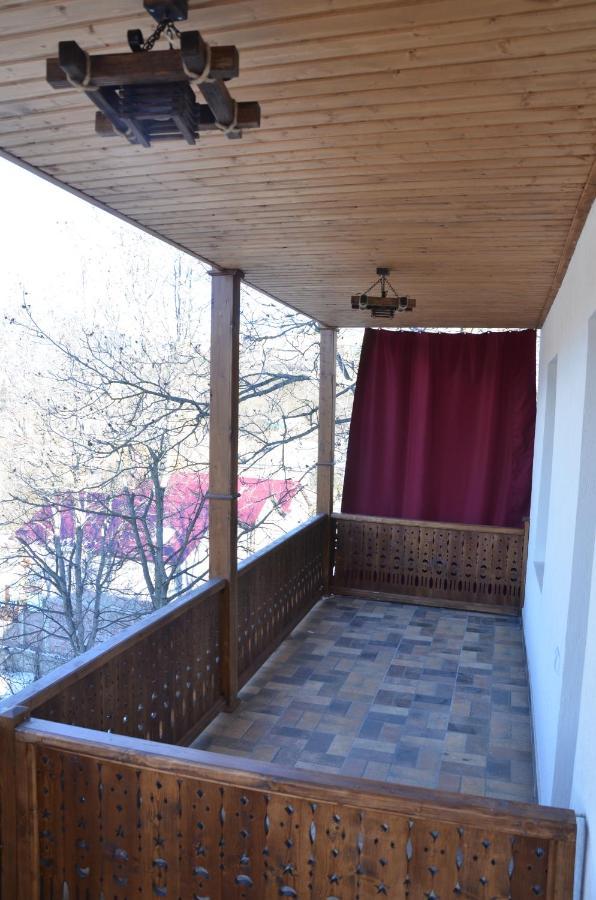Petit Dilijan Bed & Breakfast Luaran gambar